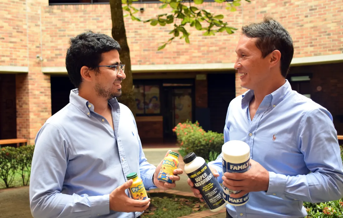 Andrés Kuratomi y Juan David Iragorri, emprendedores que crean productos reciclando pañales