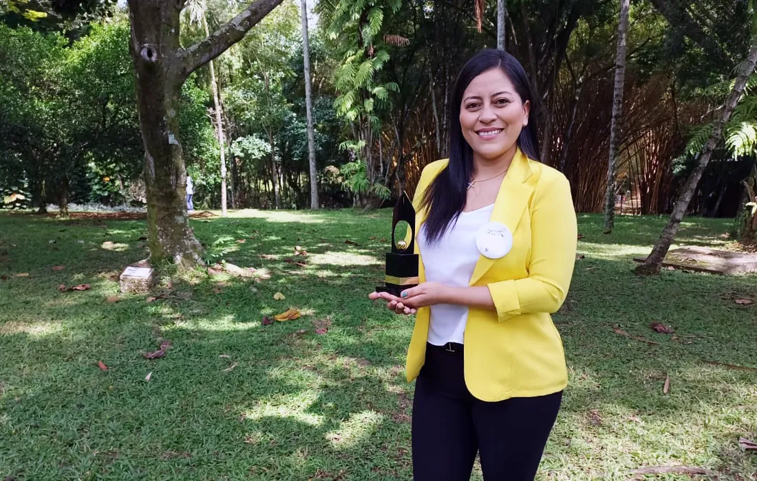 Una egresada javeriana fue elegida como la Mujer Cafam Cauca 2022 