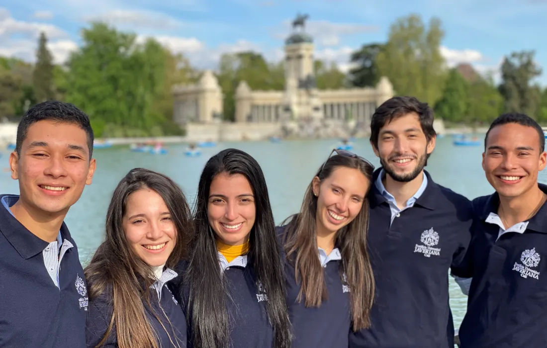 XIV competición internacional de arbitraje y derecho mercantil Estudiantes de Derecho en la competición internacional de arbitraje y derecho mercantil