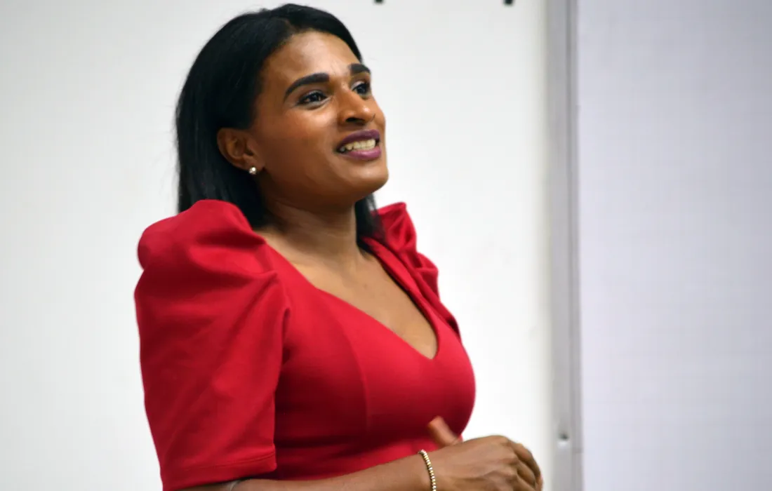 Estudiantes de Mercadeo desarrollarán un plan estratégico para apoyar a emprendedoras lideresas de la Comuna 18 Estudiantes de Mercadeo desarrollarán un plan estratégico para apoyar a emprendedoras lideresas de la Comuna 18
