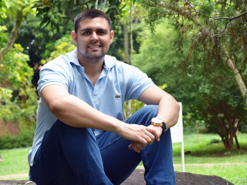 Nicolás Martínez, egresado de la Maestría en Ingeniería Civil Nicolás Martínez, egresado de la Maestría en Ingeniería Civil