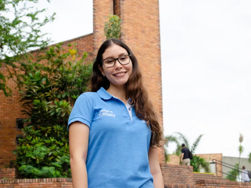 Laura Espinosa Dueñas, estudiante de Turismo de la Javeriana Cali Laura Espinosa Dueñas, estudiante de Turismo de la Javeriana Cali