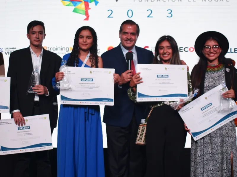 Fundación El Nogal otorgó premio de cultura ciudadana a estudiante de Derecho de la Javeriana Cali