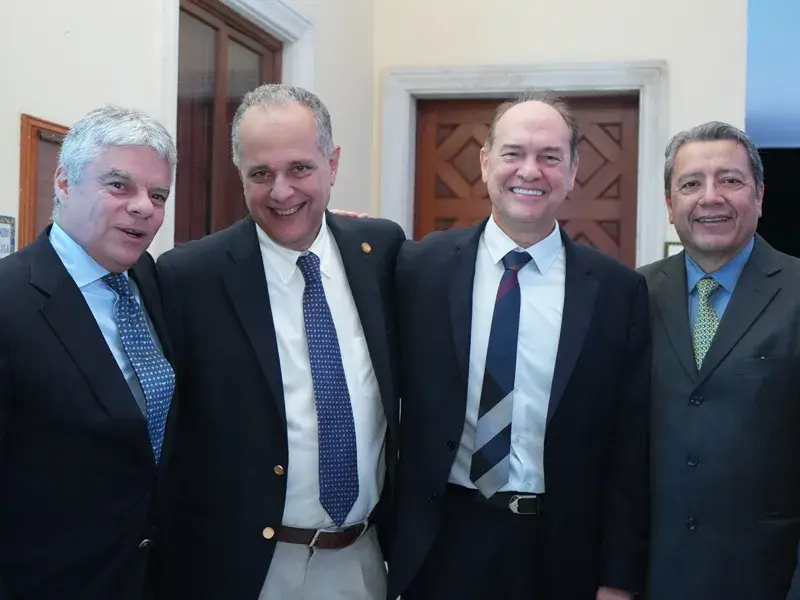 Facultad de Ciencias de la Salud brindó reconocimiento a los clínicos adjuntos por su vocación y compromiso con la formación en salud