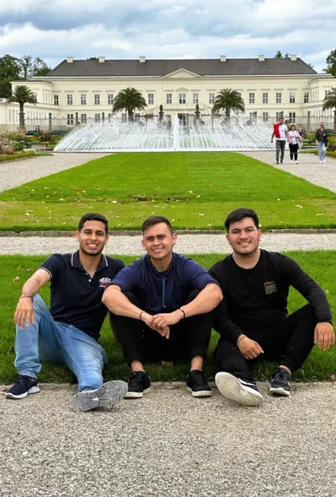 Tres estudiantes javerianos becarios KOSPIE en su intercambio en Alemania.