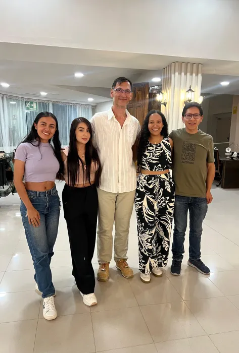 El poder de la investigación: estudiantes javerianos ganan beca para participar en ELAVIO 2025 